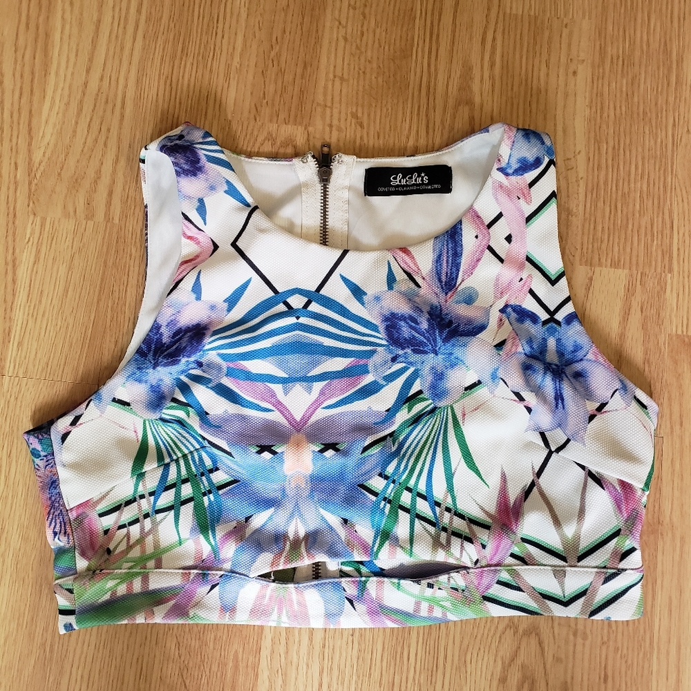Lulu's floral cropped tank top
